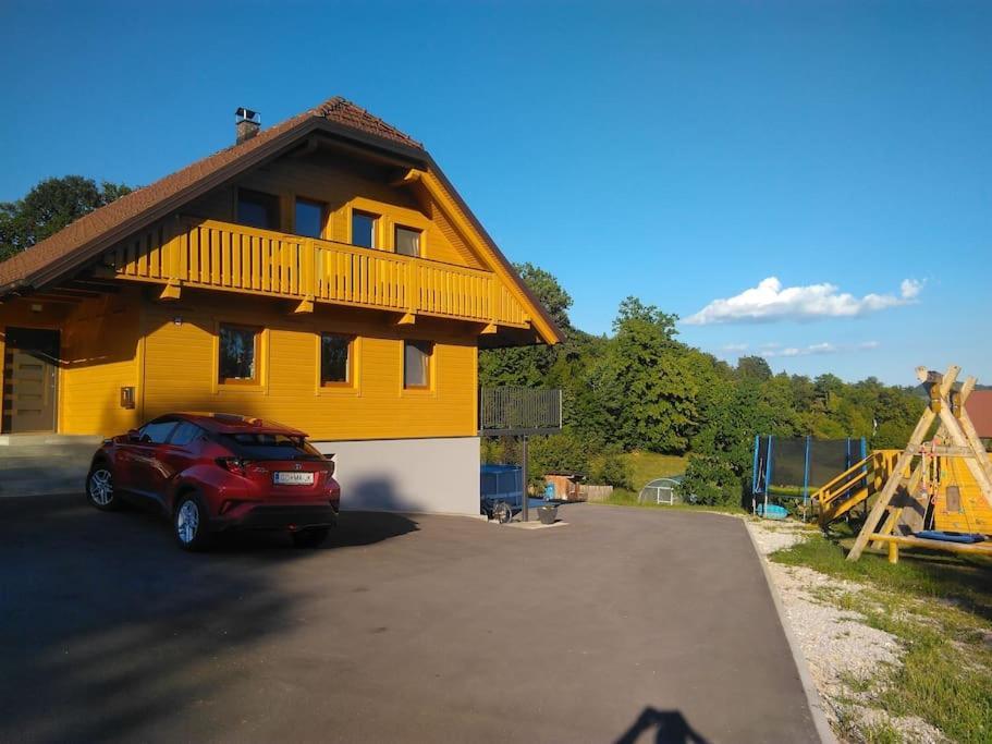 Apartment Snoopy House Zuzemberk